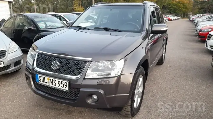 Suzuki Grand Vitara 2011 photo 3