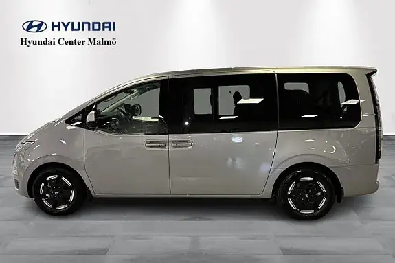 Hyundai Staria 2027 photo 3