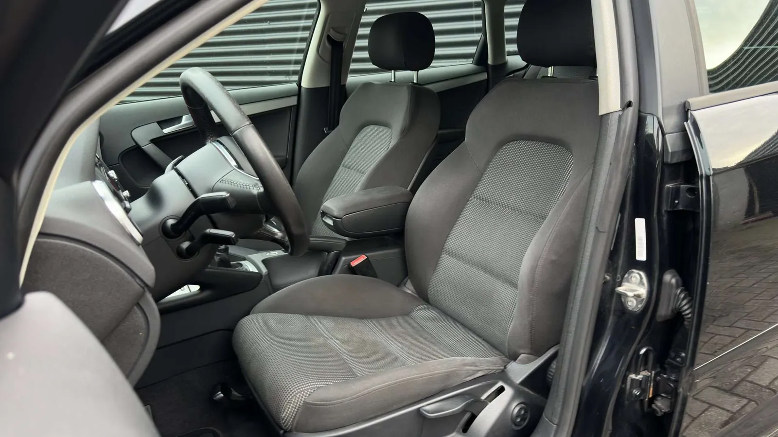 Audi A3 Sportback 2010 photo 3