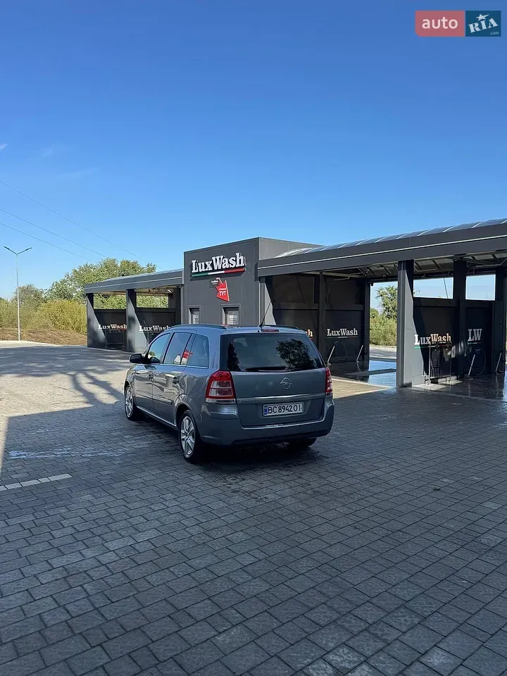 Opel Zafira 2010 photo 5