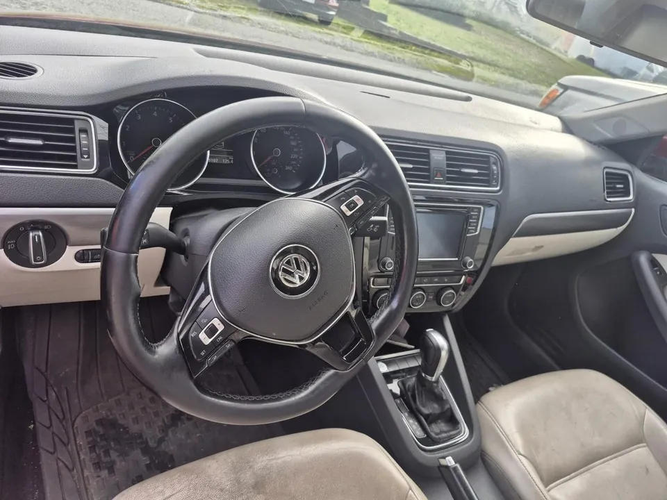Volkswagen Jetta 2016 photo 2