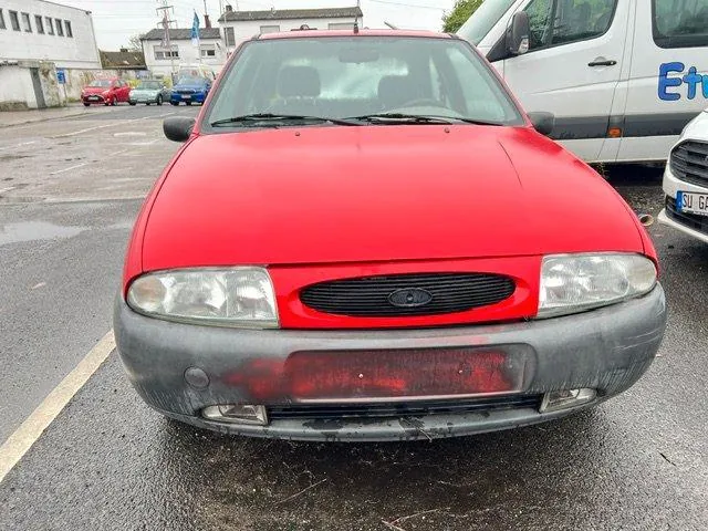 Mazda 121