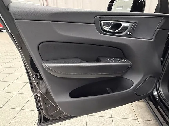 Volvo Xc60 2018 photo 5