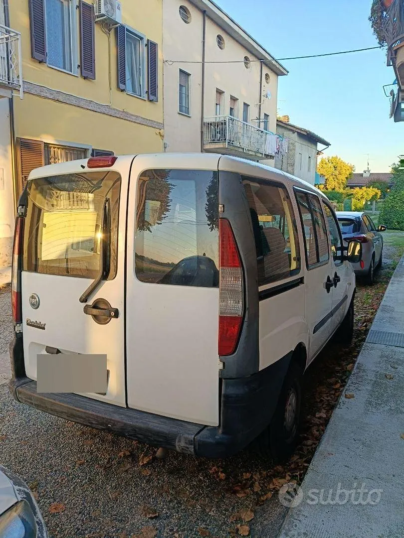 Fiat Doblò 2004 photo 2