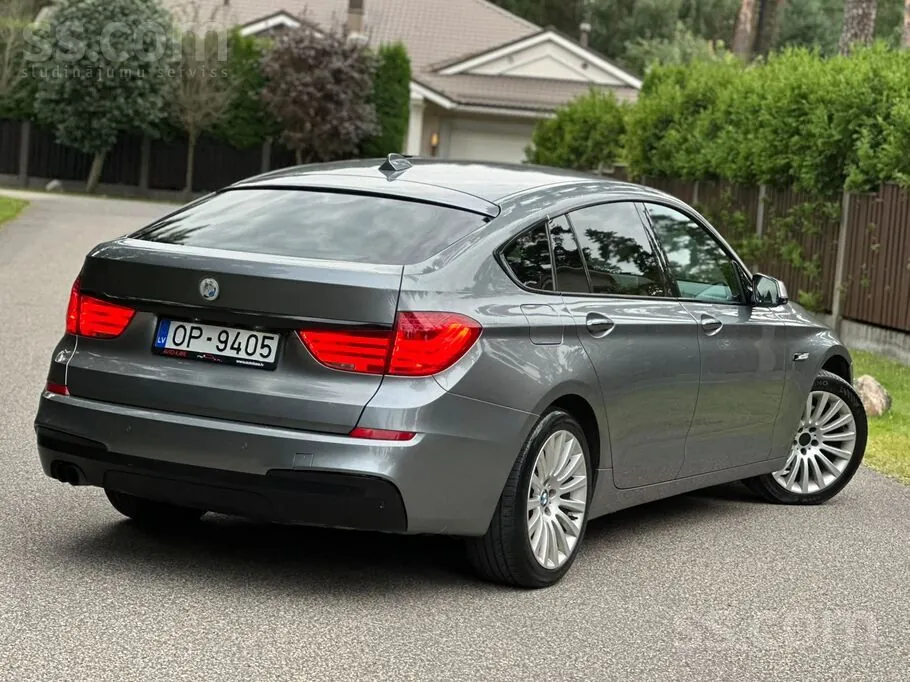 BMW 530 2011 photo 2