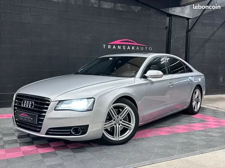 Audi A8 2011 photo 4