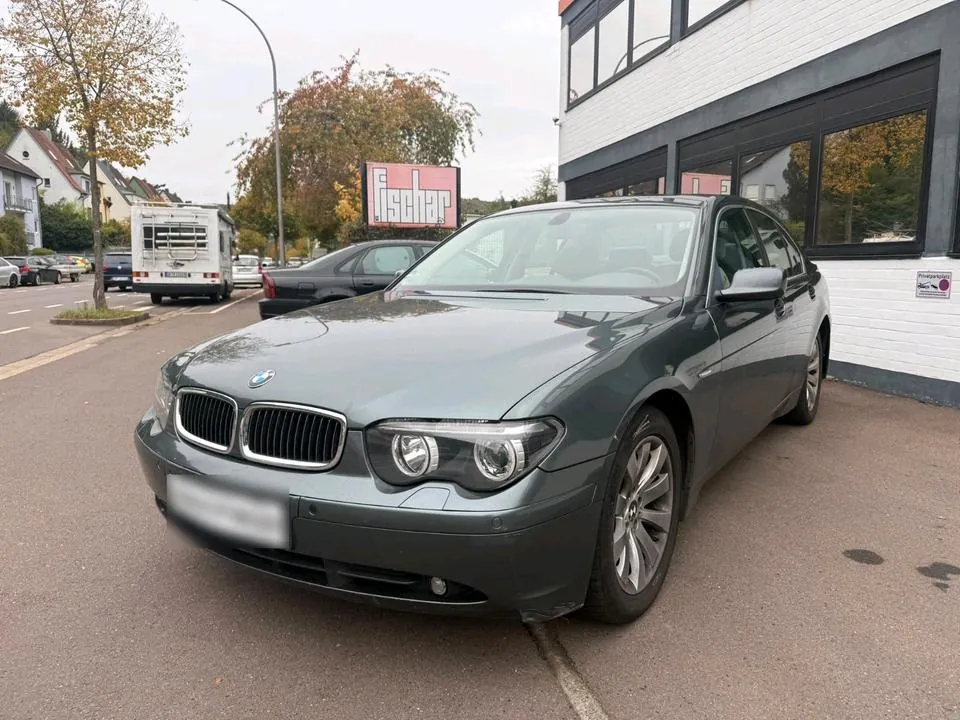 BMW 735I