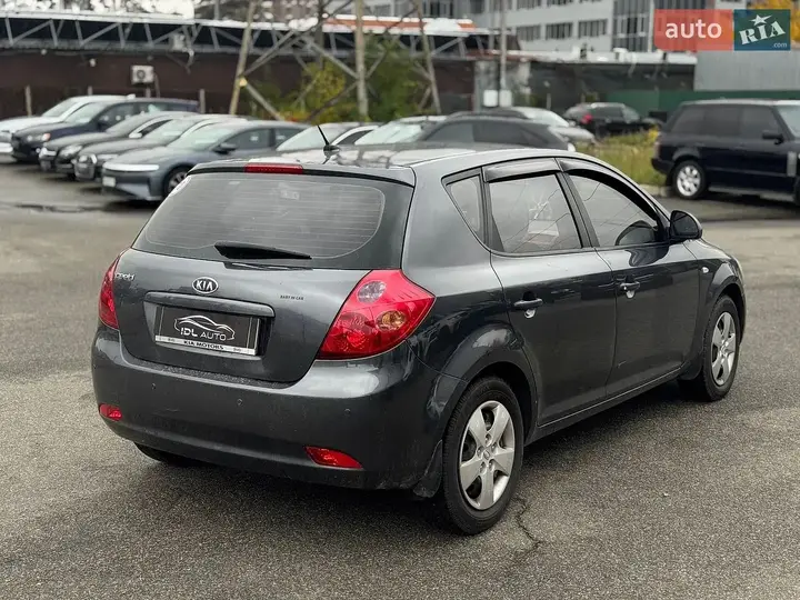 Kia Ceed 2008 photo 4
