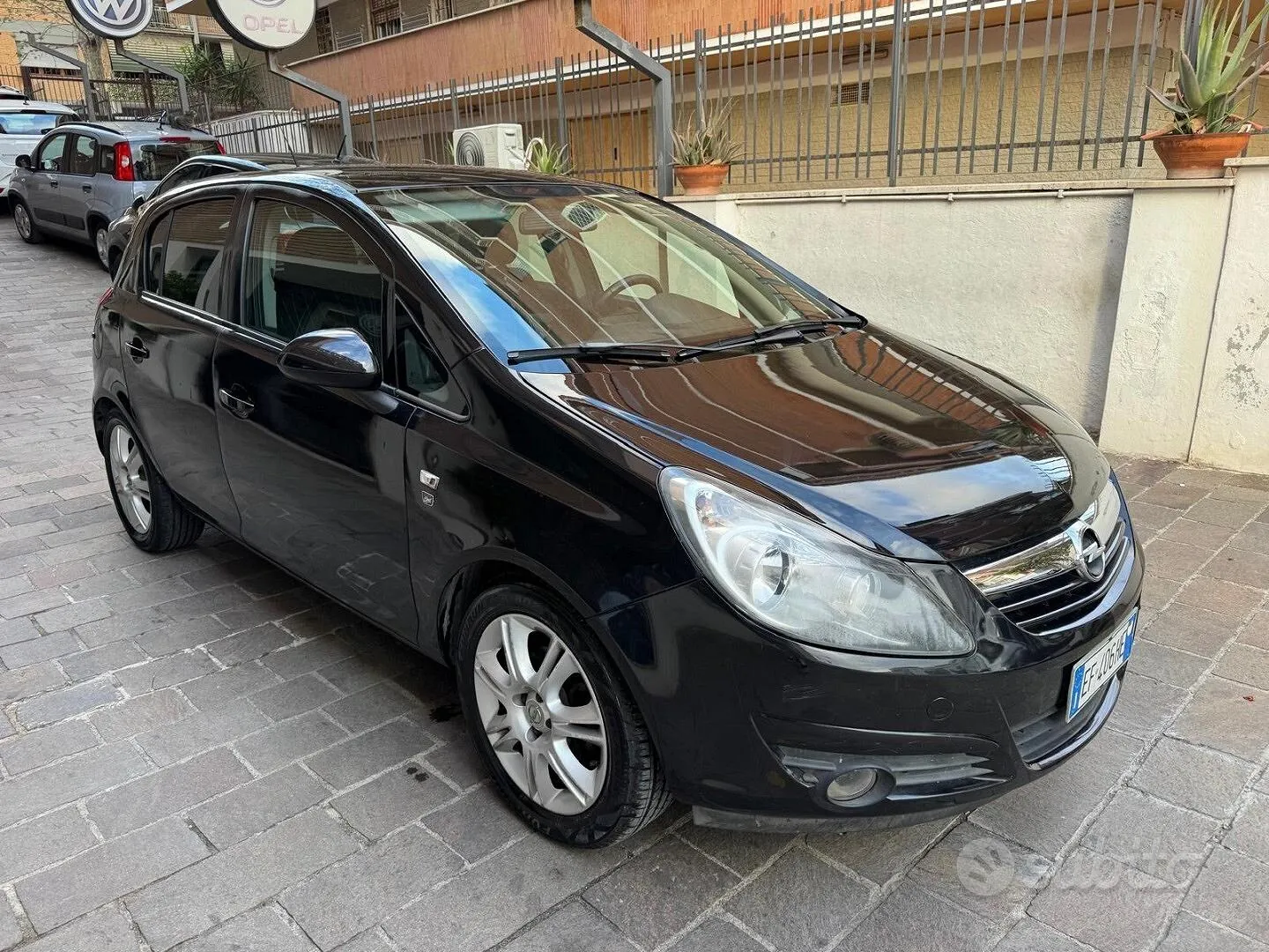 Opel Corsa 2010 photo 3