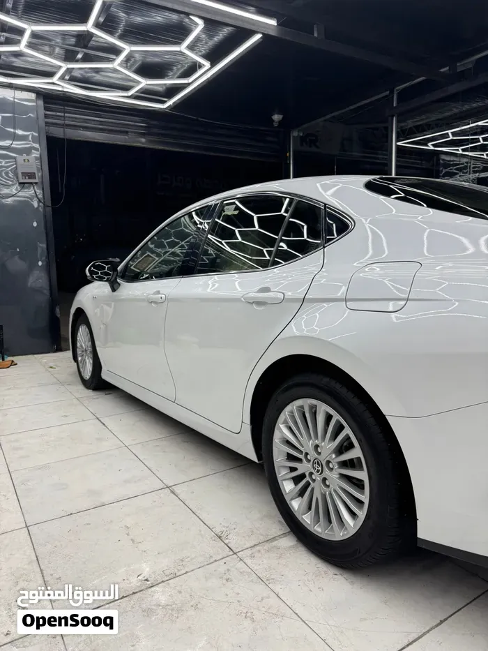 Toyota Camry 2025 photo 4