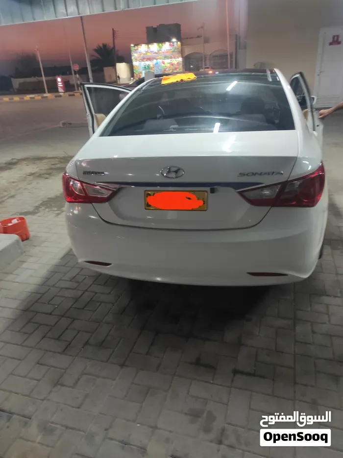 Hyundai Sonata 2011 photo 4