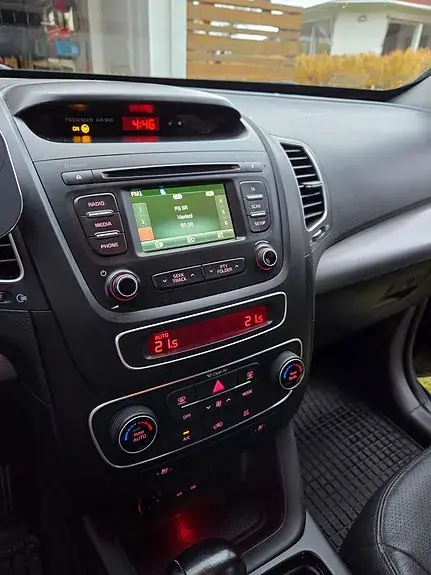 Kia Sorento 2014 photo 4
