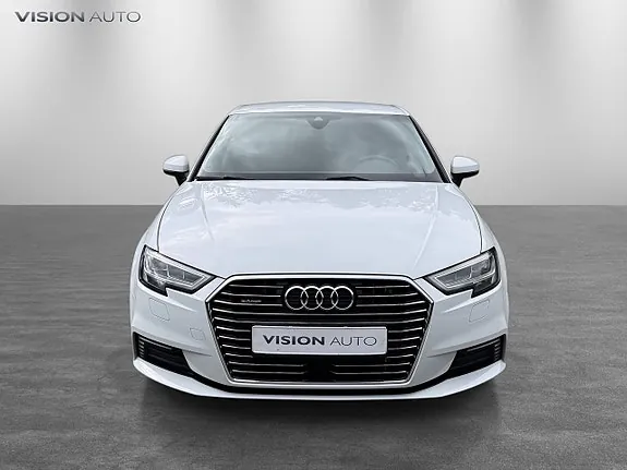 Audi A3 2018 photo 2