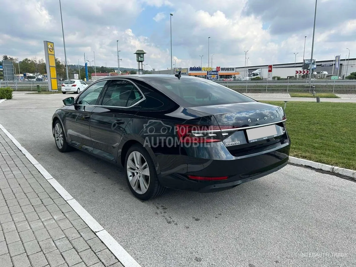 Skoda Superb 2022 photo 5