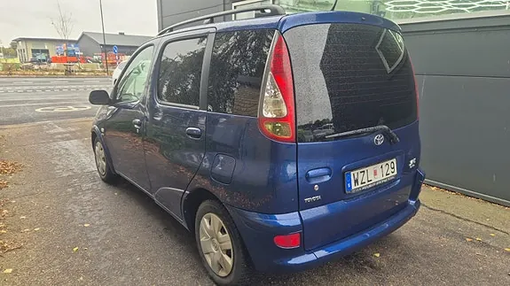 Toyota Yaris Verso 2005 photo 3