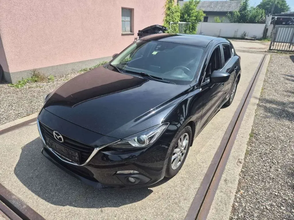 Mazda Mazda3 2014 photo 2