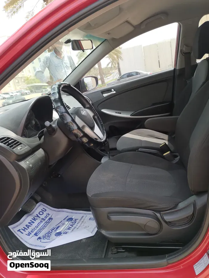 Hyundai Accent 2015 photo 3