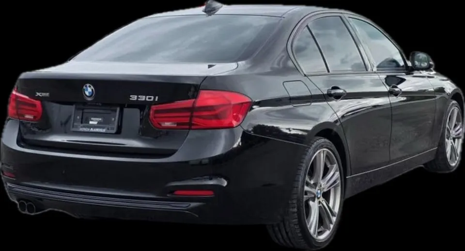 BMW 330I 2018 photo 3