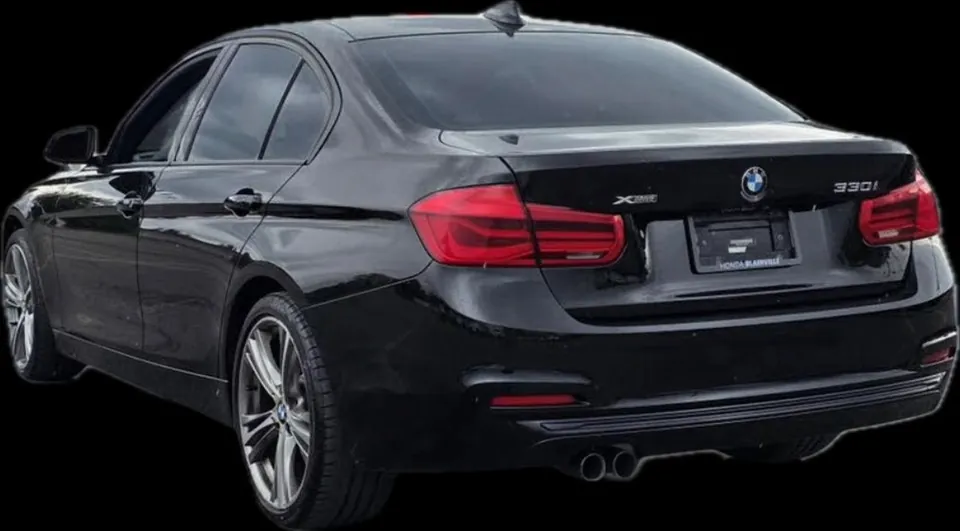BMW 330I 2018 photo 4