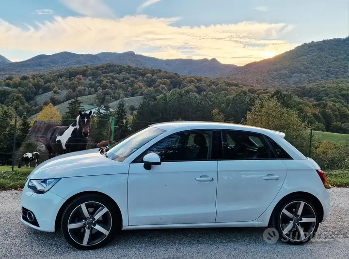 Audi A1 2012 photo 4