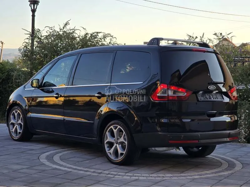 Ford Galaxy 2009 photo 3