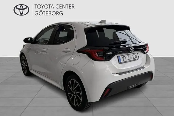 Toyota Yaris 2023 photo 4