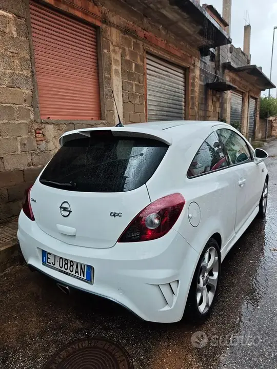 Opel Corsa 2011 photo 3