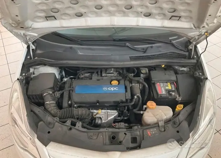 Opel Corsa 2011 photo 4