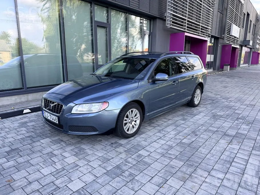 Volvo V70 2012 photo 3