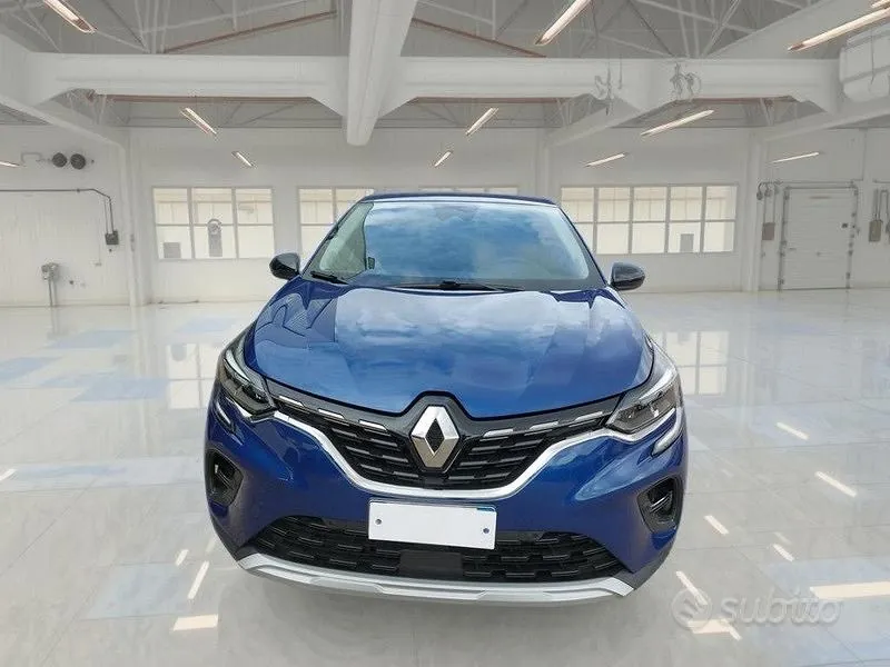 Renault Captur 2023 photo 2