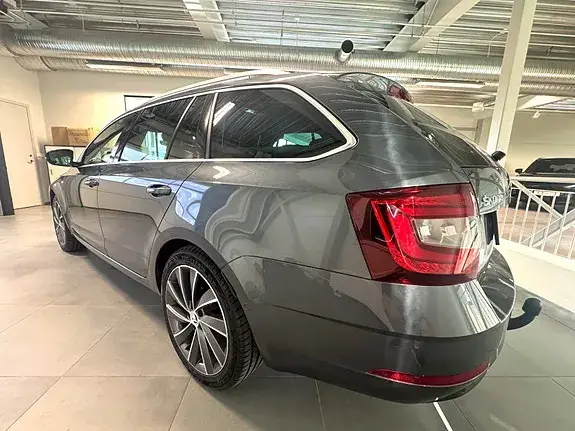 Skoda Octavia 2020 photo 5