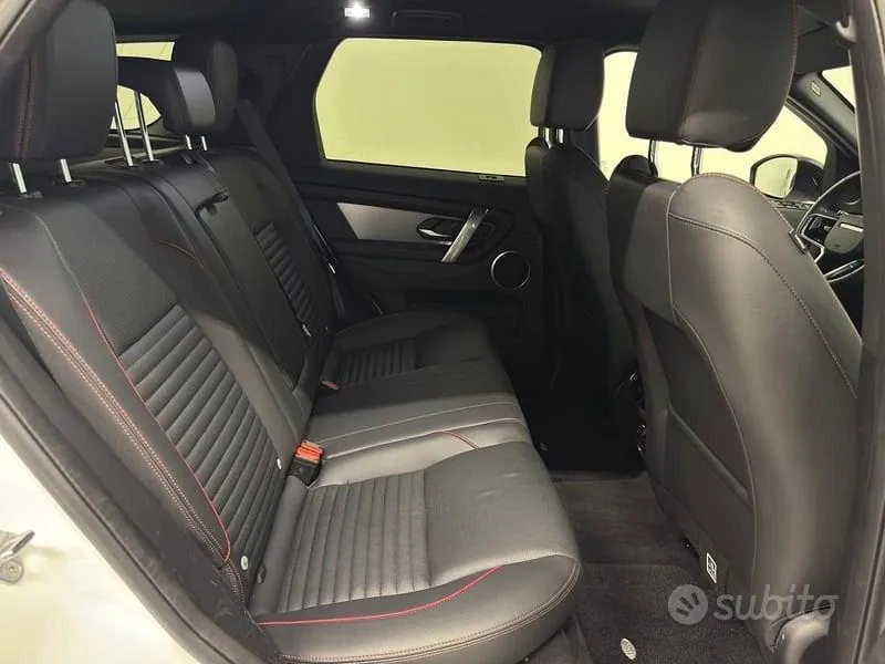 Land Rover Discovery Sport 2022 photo 5