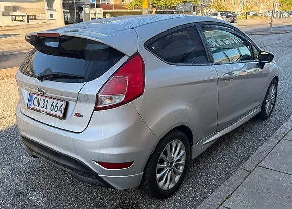 Ford Fiesta 2015 photo 3