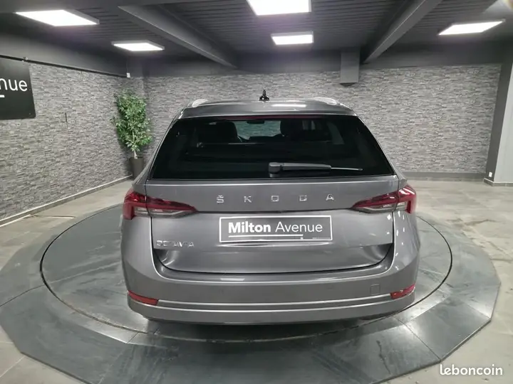 Skoda Octavia 2023 photo 5