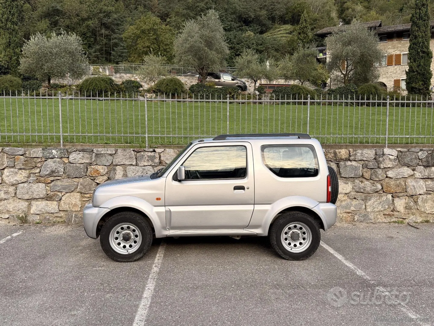 Suzuki Jimny 2009 photo 4
