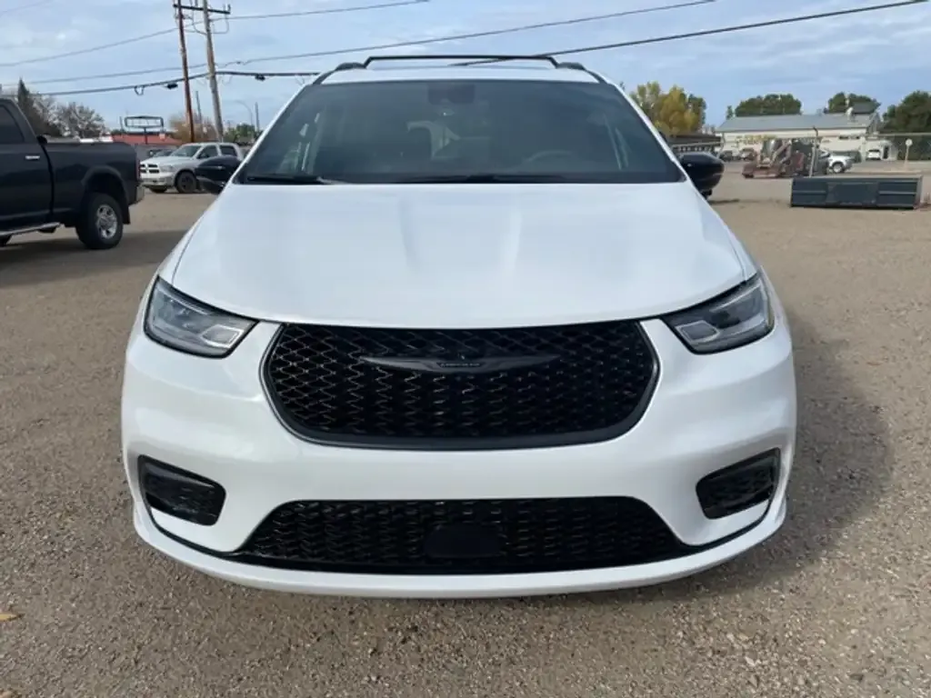 Chrysler Pacifica 2025 photo 5