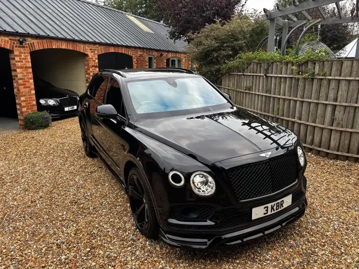 Bentley Bentayga 2017 photo 3