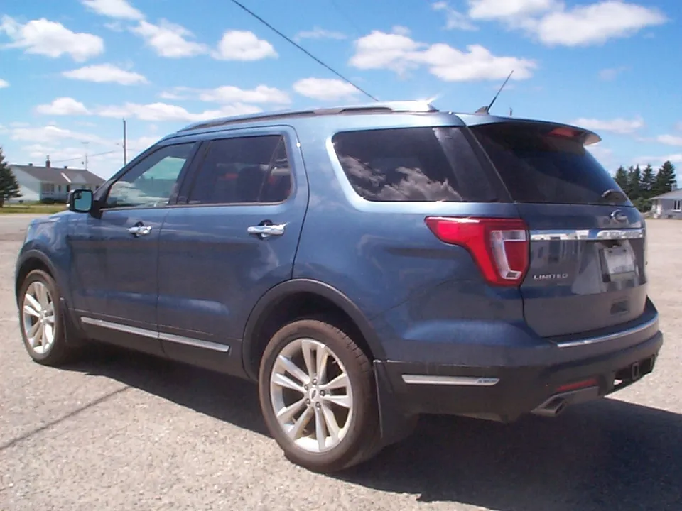 Ford Explorer 2018 photo 4