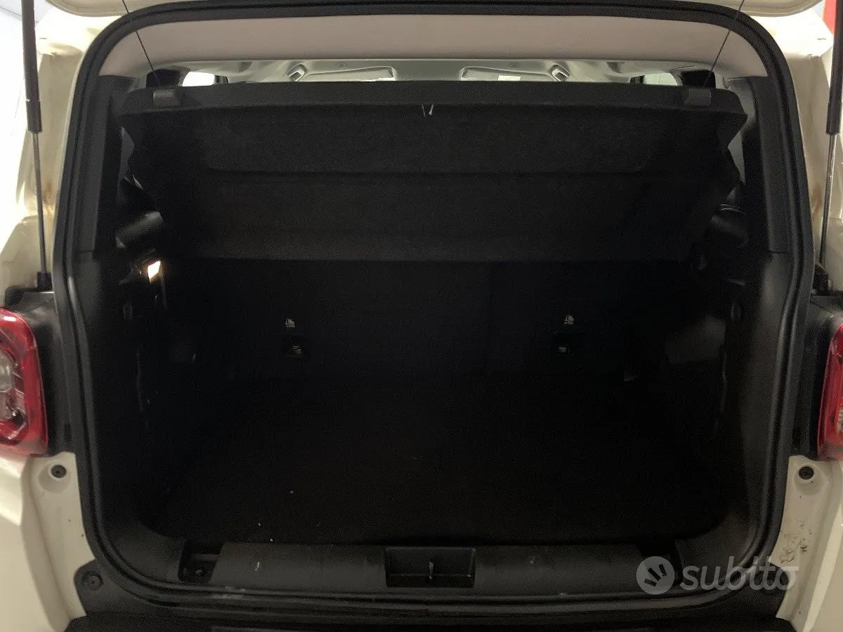 Jeep Renegade 2024 photo 4