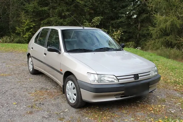 Peugeot 306