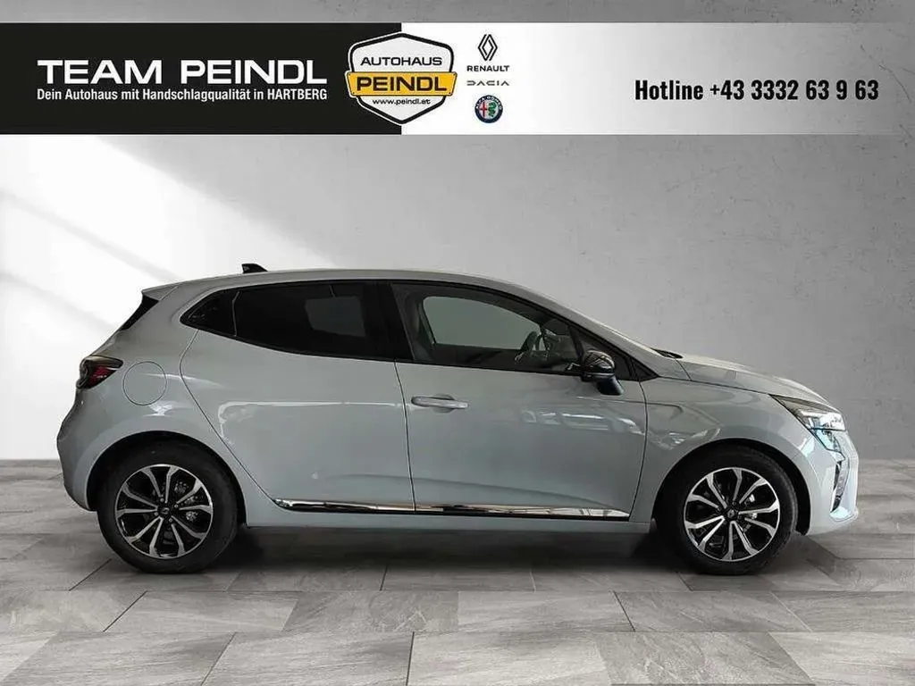 Renault Clio 2024 photo 3