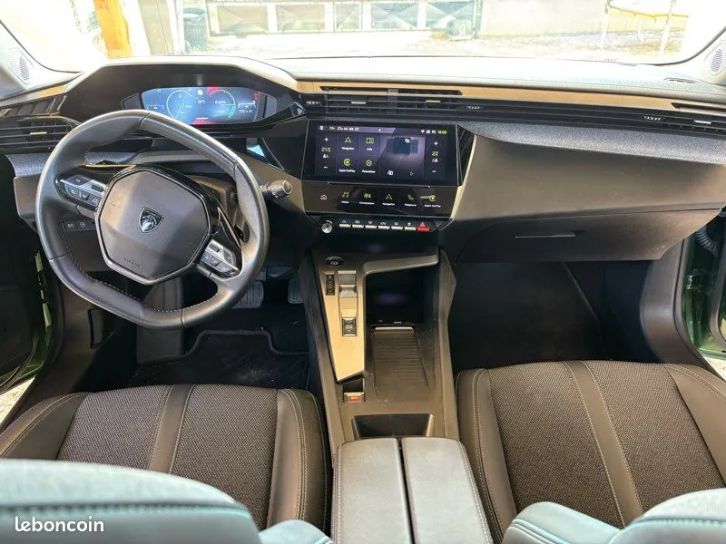 Peugeot 308 2023 photo 3