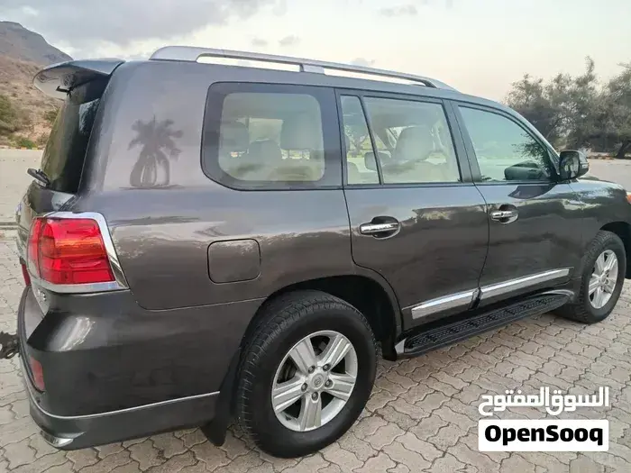 Toyota Land Cruiser Gxr 2013 photo 3