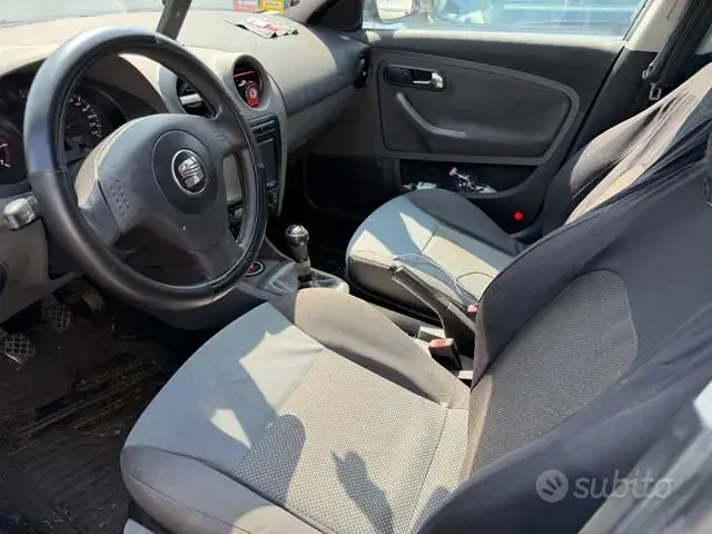 Seat Cordoba 2005 photo 5