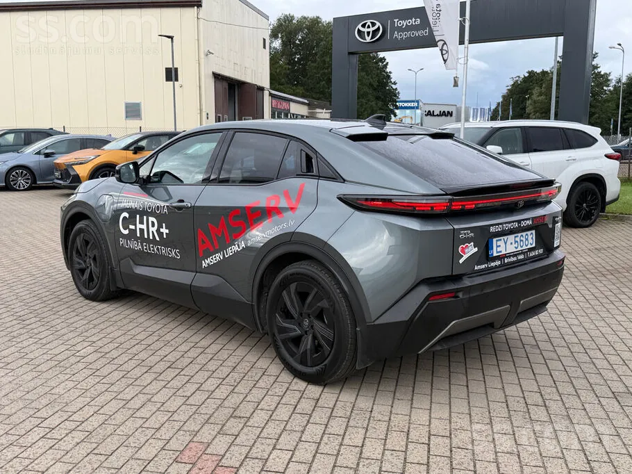 Toyota Chr 2026 photo 3