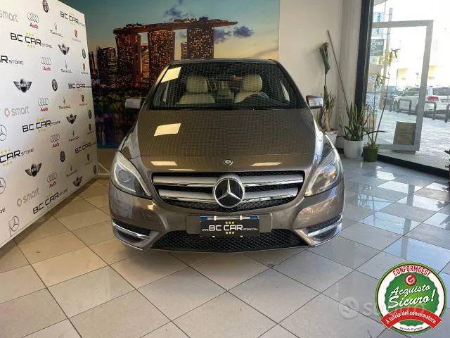 Mercedes-Benz B-Class 2013 photo 2