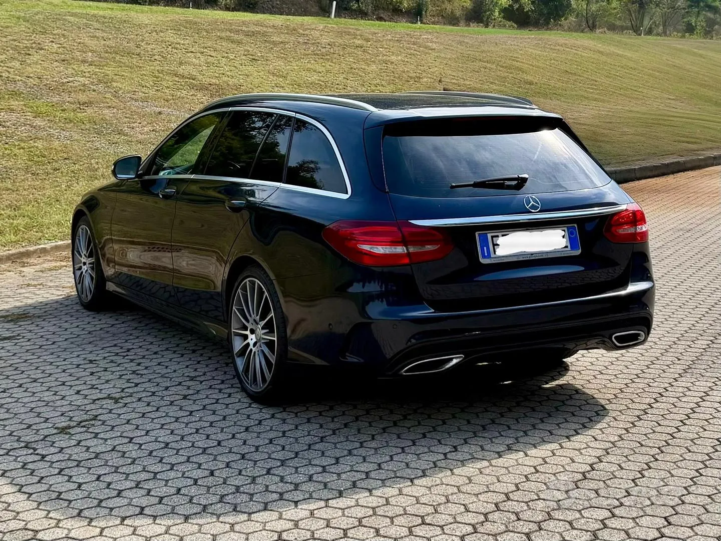 Mercedes-Benz C220D 2015 photo 2