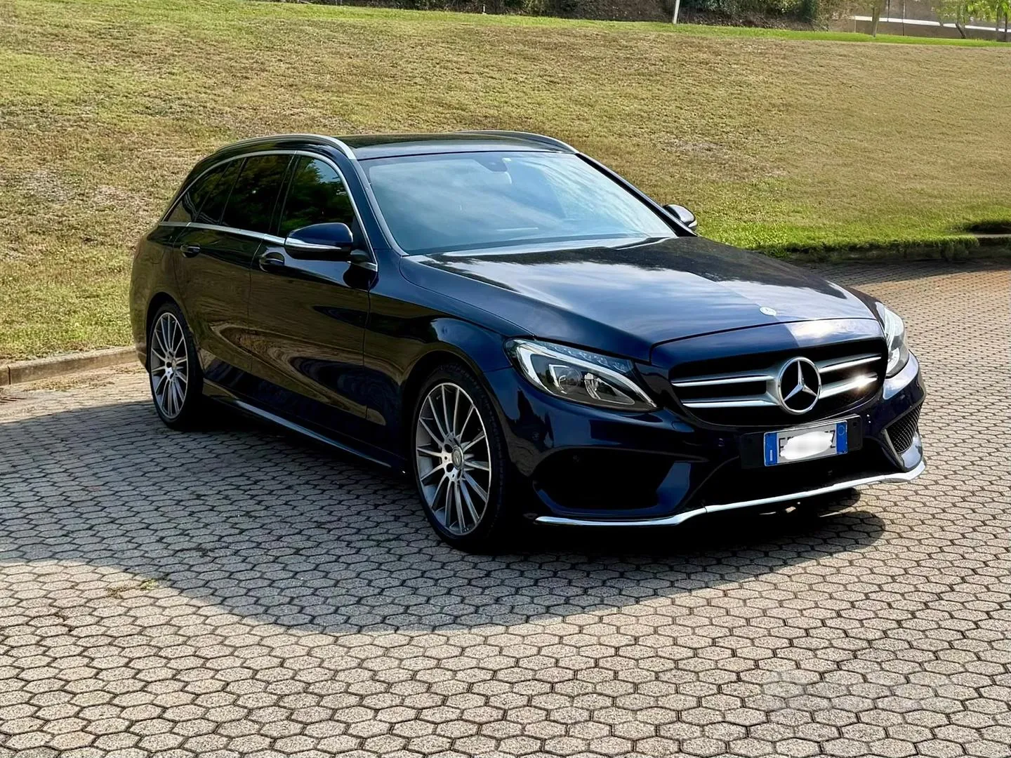 Mercedes-Benz C220D 2015 photo 4