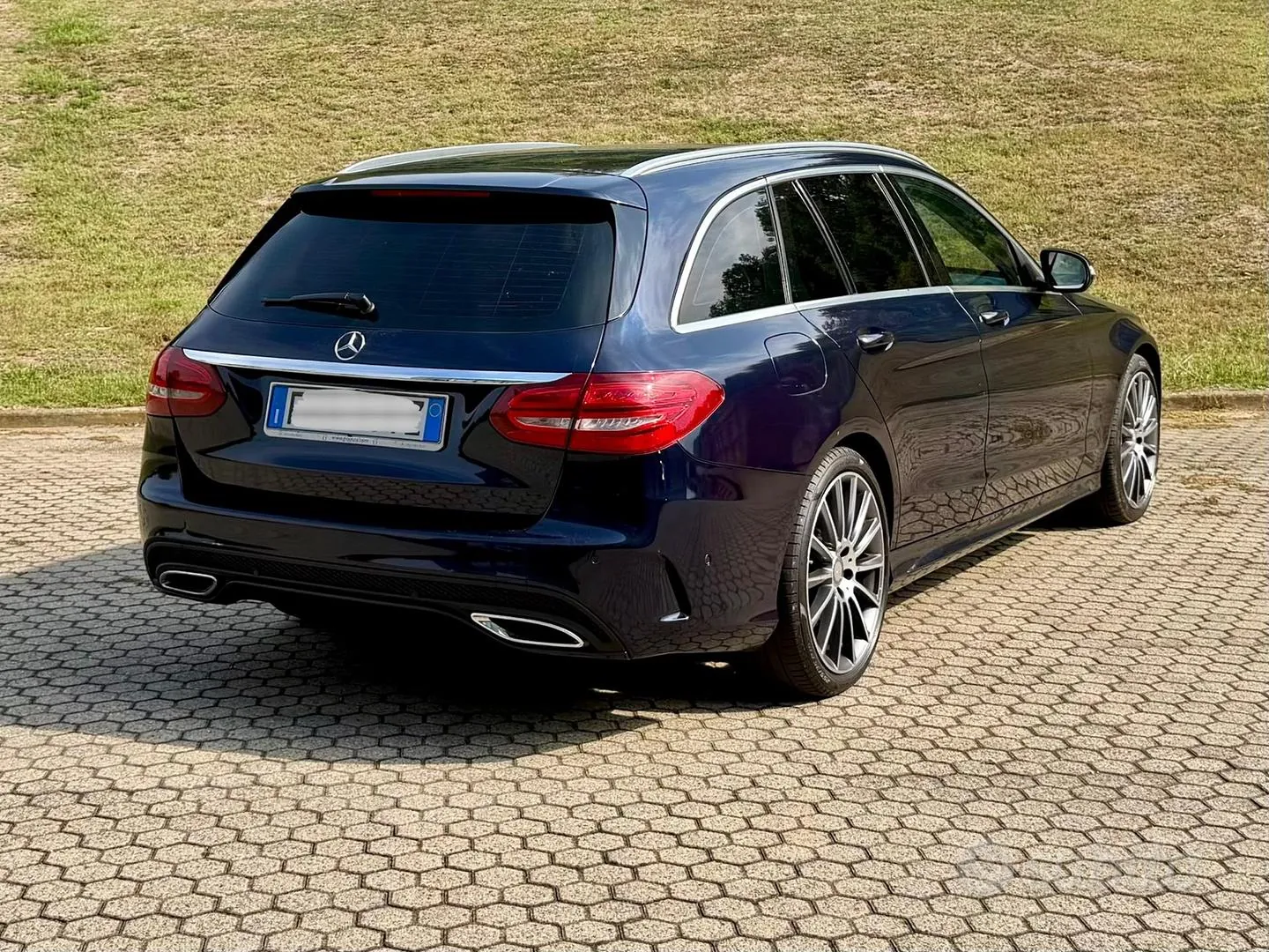 Mercedes-Benz C220D 2015 photo 3