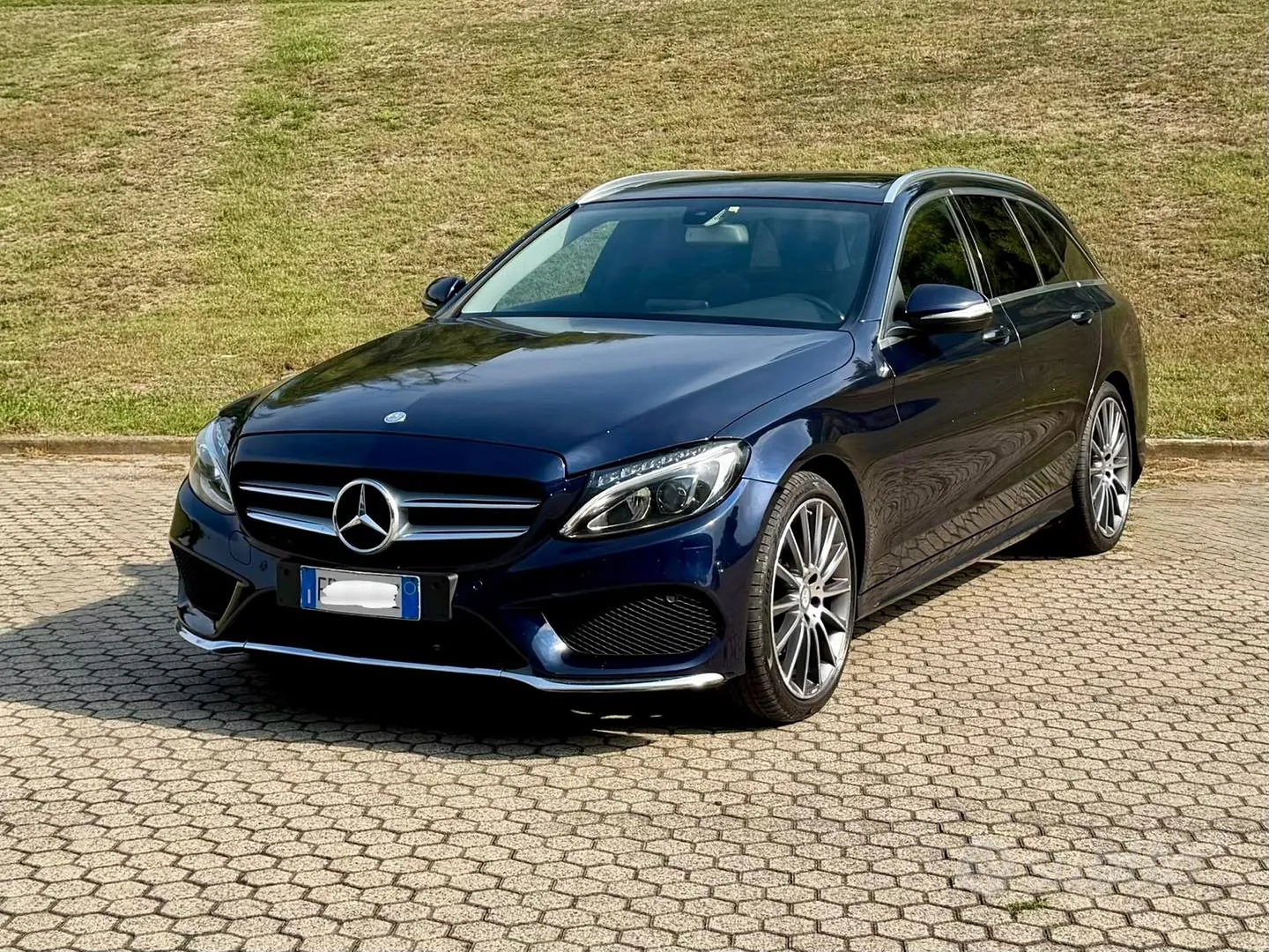 Mercedes-Benz C220D